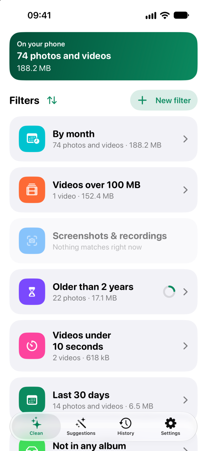 PhoGone home screen with quick clean cards